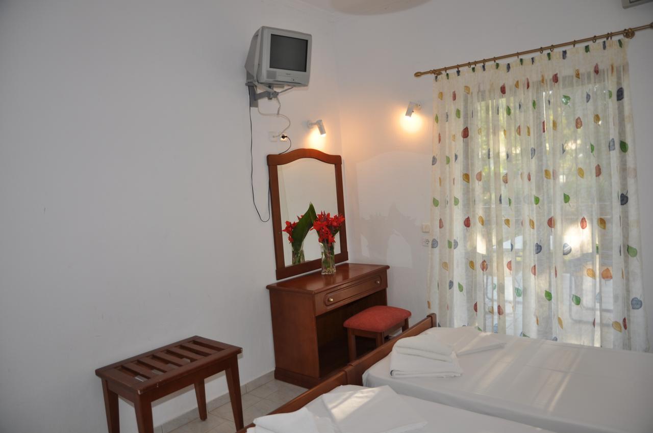Hotel Dougas Arkoudi Exteriér fotografie